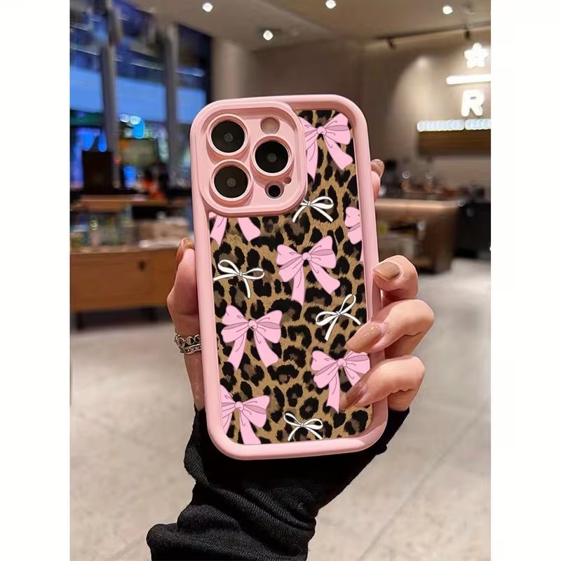 Phone Cases Iphone 16 - Capa de Celular Antichoque com Laço
